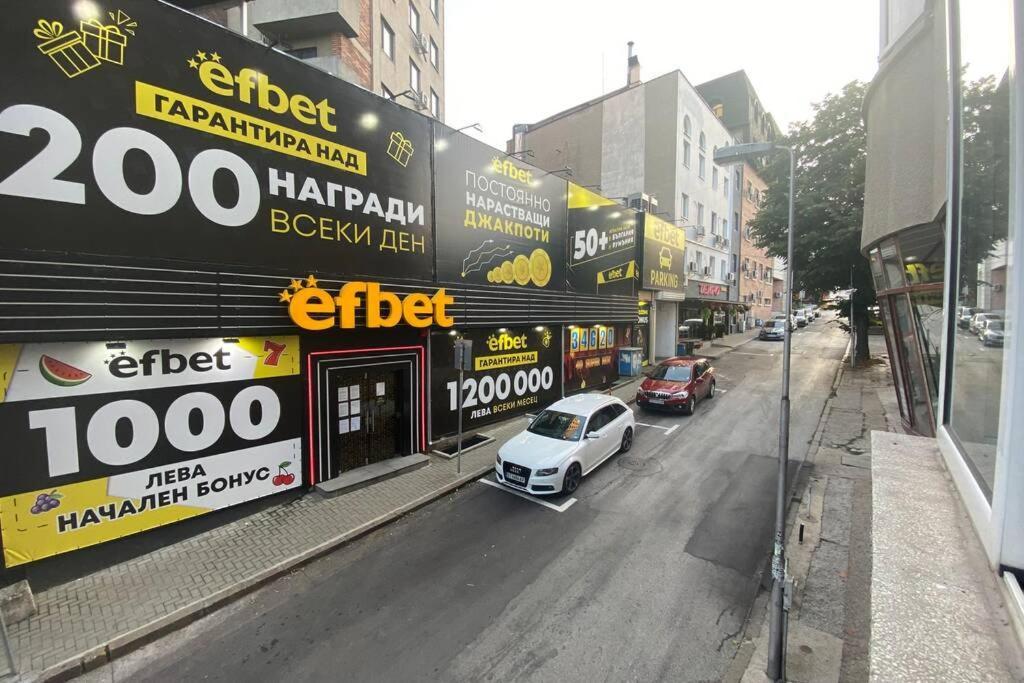 Top Center Apartment In Veliko Tarnovo Kültér fotó